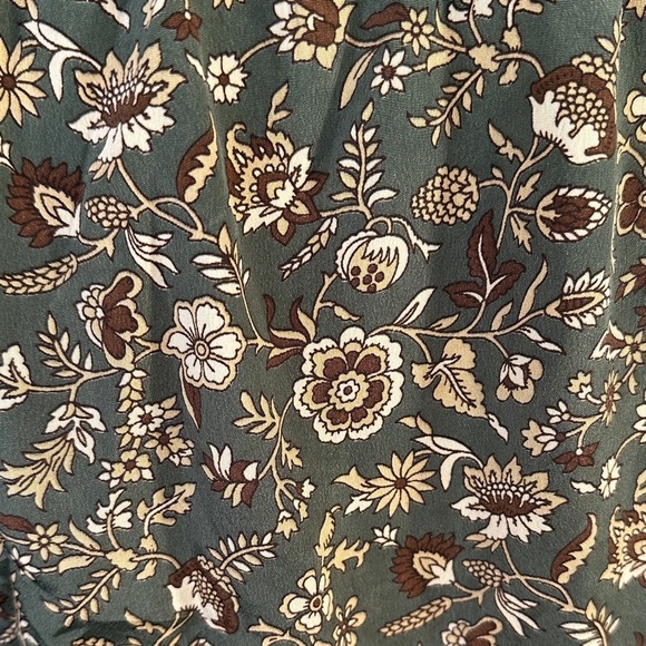 Karma Highway Bohemian Style Floral Green Women's Top - Picture 10 of 13